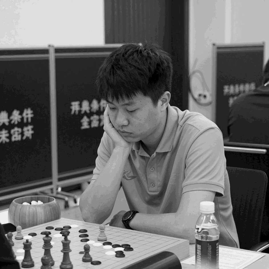 ChessBase Magazine 225: Gói huấn luyện cờ vua và bài toán kỳ vọng từ tiêu đề Bent Larsen