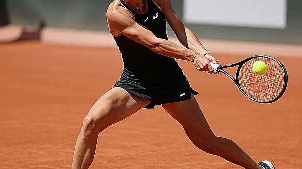 Bán kết ATP 500 châu Á: Ván cờ vị trí đỡ giao bóng và cái bẫy mặt sân cứng