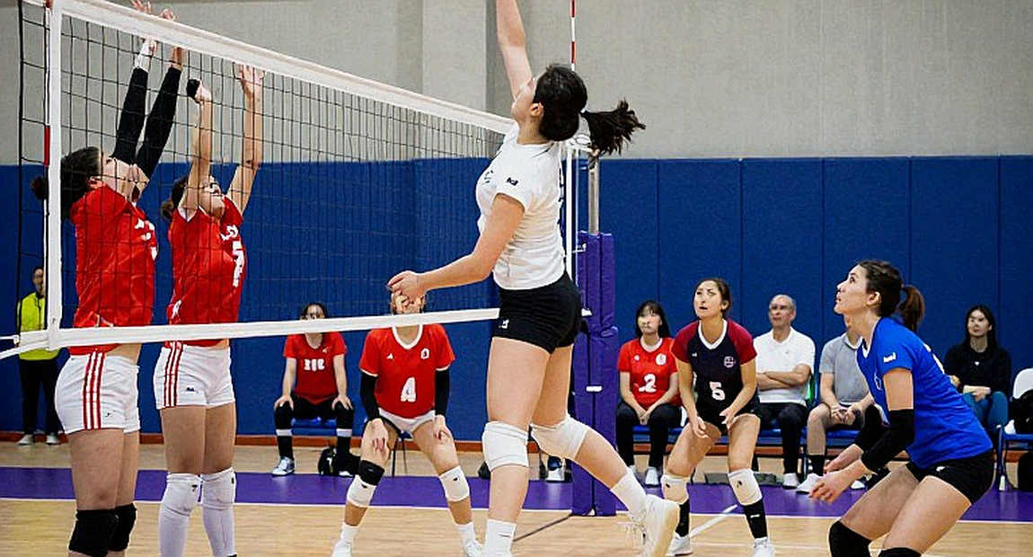 Ngôi sao Thái Lan ở Thanh Hóa: 18 điểm, 0 điểm và một chuyền hai còn rất trẻ