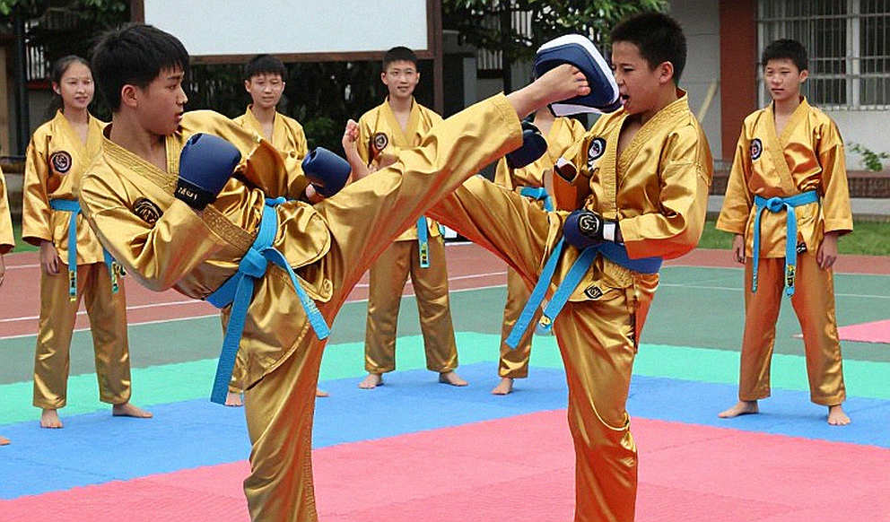 Đinh Văn Tâm và tấm HCB Asiad 20: bốn trận, một đầu gối trái, và kết quả bị chấn thương viết lại