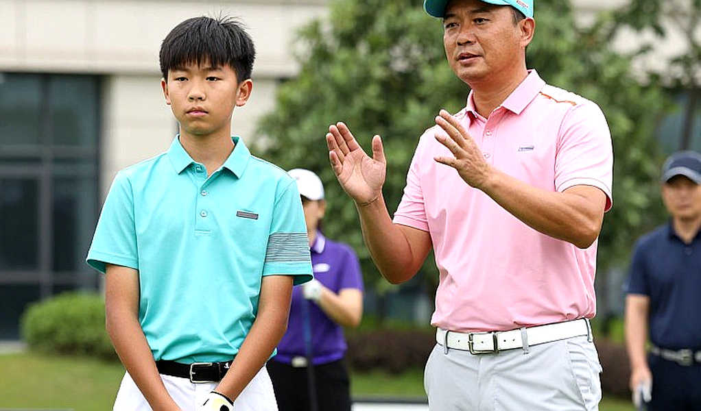 Công nghệ gậy driver golf mới nhất 2026: Tốc độ bóng bay không tăng nhưng sự tha thứ cải thiện 25%