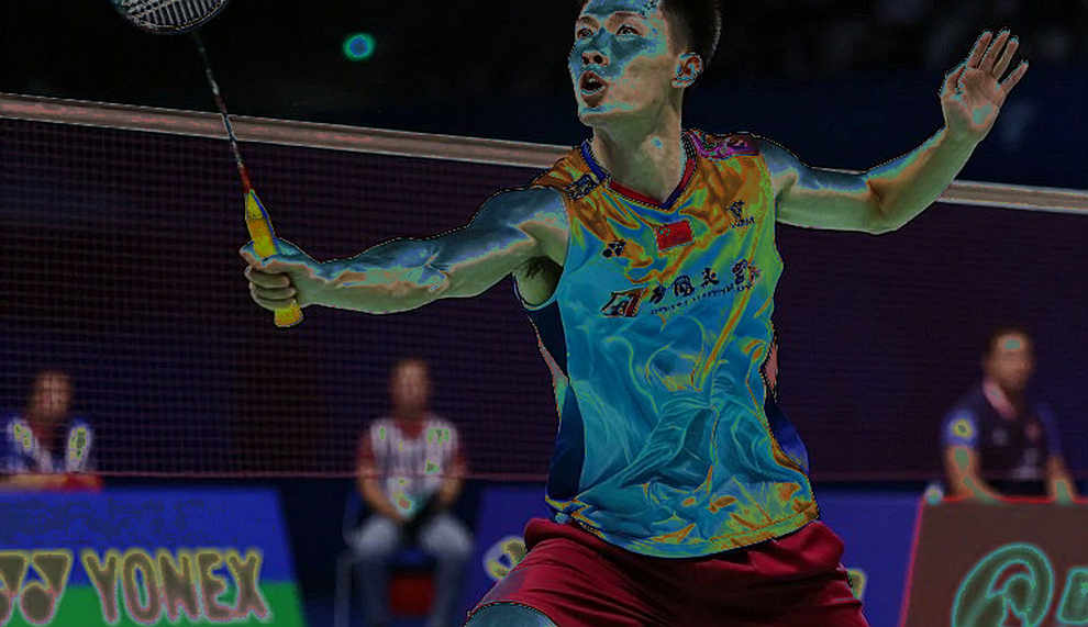 Alwi Farhan tập cùng Kento Momota trước Asian Games 2026: đọc lại một buổi tập bị tiêu đề hóa