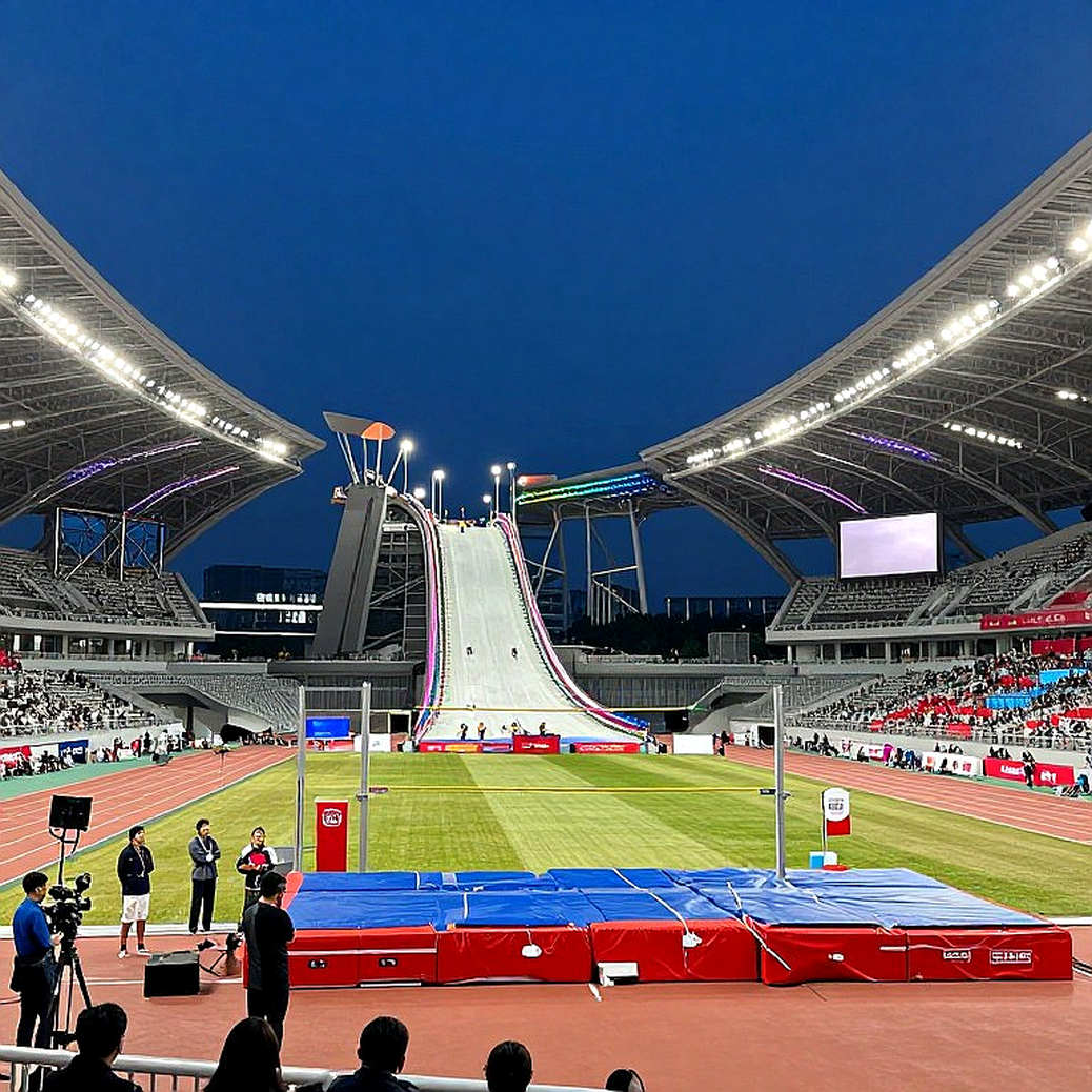 Monza: Những cái tên dietro mỗi góc trên đỉnh cao tốc