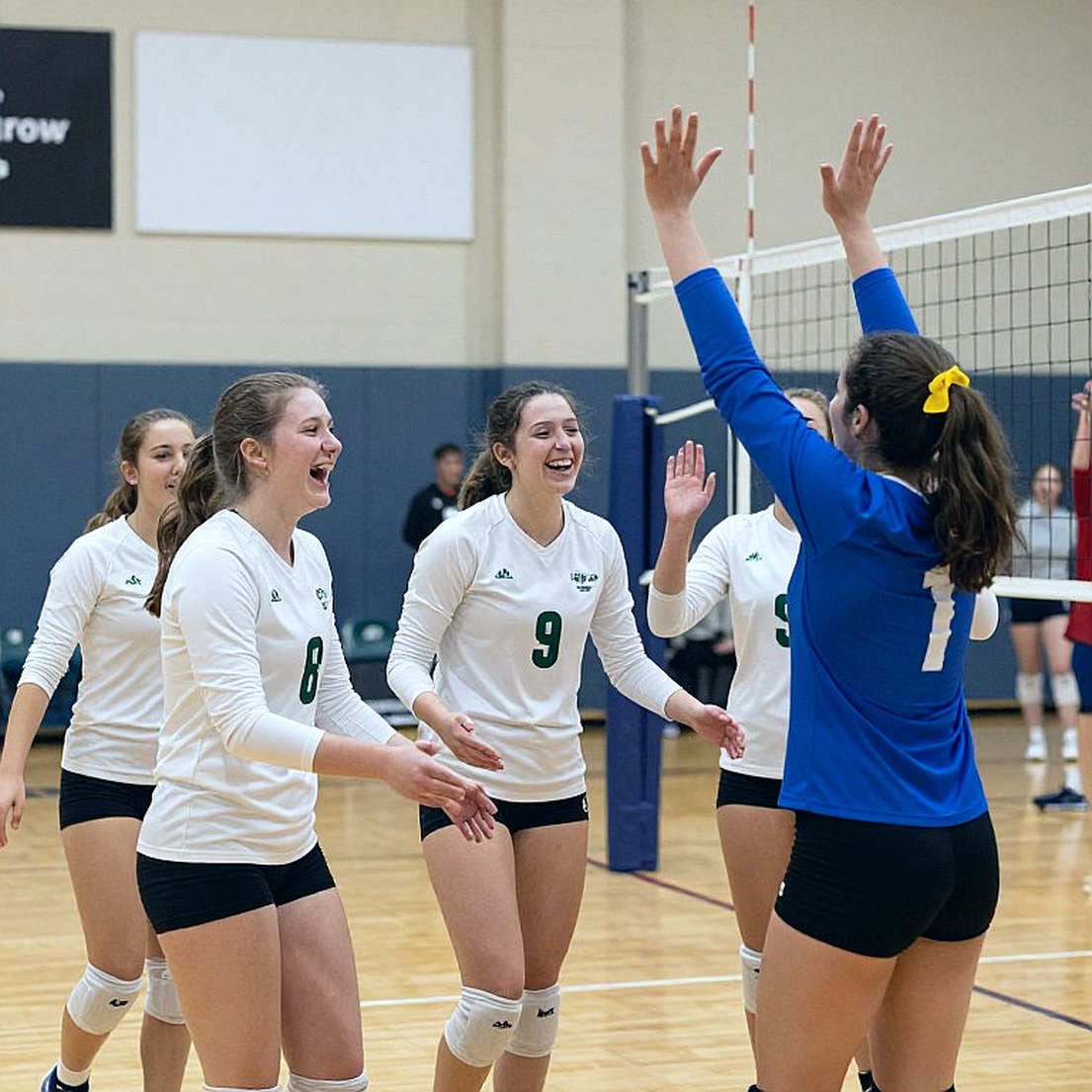 Nebraska quét Creighton 3-0: Kỷ lục 15.405 khán giả lấp đầy khoảng trống của một trận đấu đã an bài Nebraska quét Creighton 3-0: Kỷ lục 15.405 khán giả lấp đầy khoảng trống của một trận đấu đã an bài
