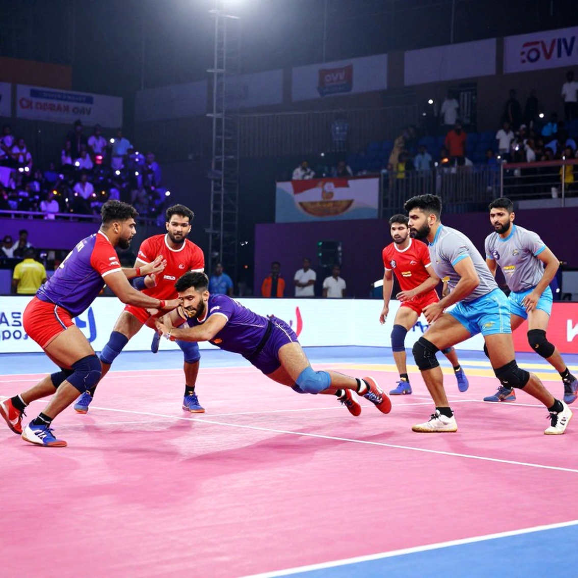 VAR tại V-League: Khi công nghệ chưa đủ để minh bạch
