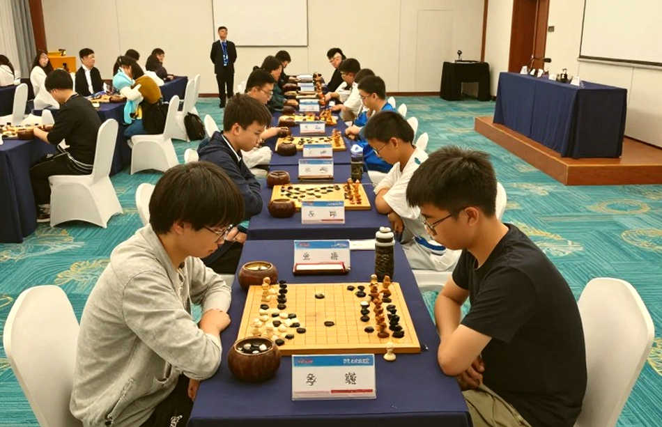 GCL 2026: Nepomniachtchi squeezes Carlsen, then beats Sindarov on time