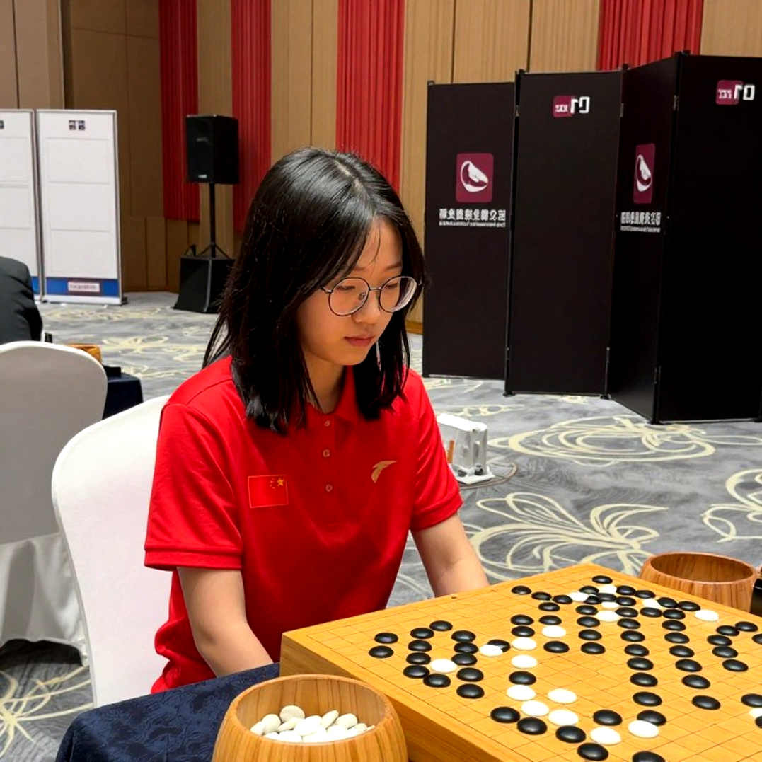 5.e5! trong Italian Game: Ván cờ Erigaisi – Laohawirapap và bài học cho người chơi câu lạc bộ