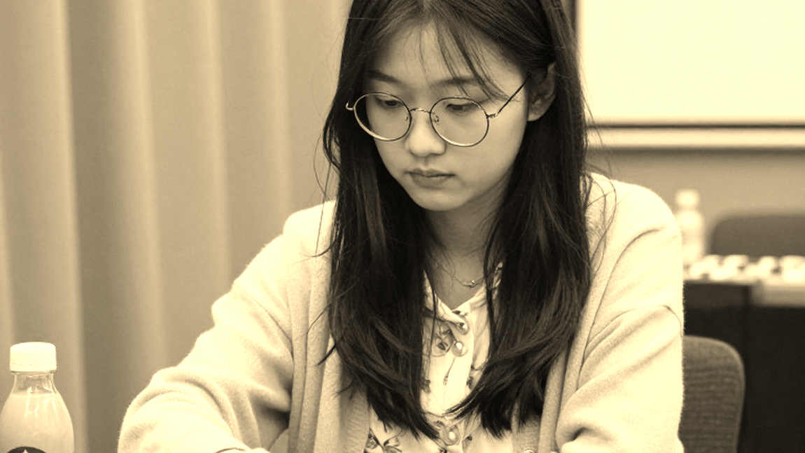 Kỳ thủ 15 tuổi Erdogmus vượt mốc 2716 Elo: Phép thử cho làn sóng cờ vua Thổ Nhĩ Kỳ