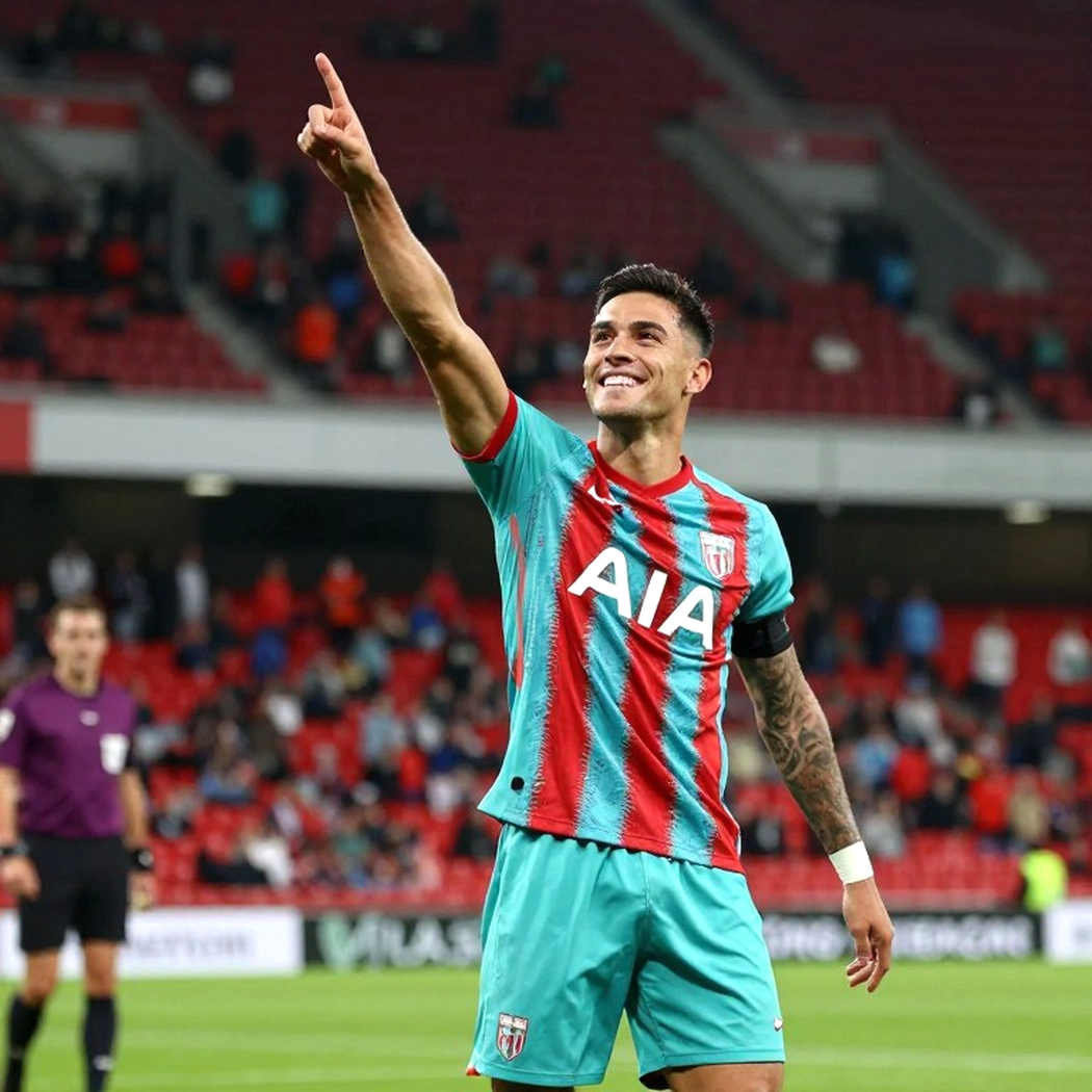 Thế hệ thần tượng cuối cùng của Chivas: Khi Alberto Medina đọc tên Bravo, Bautista và Morales Thế hệ thần tượng cuối cùng của Chivas: Khi Alberto Medina đọc tên Bravo, Bautista và Morales
