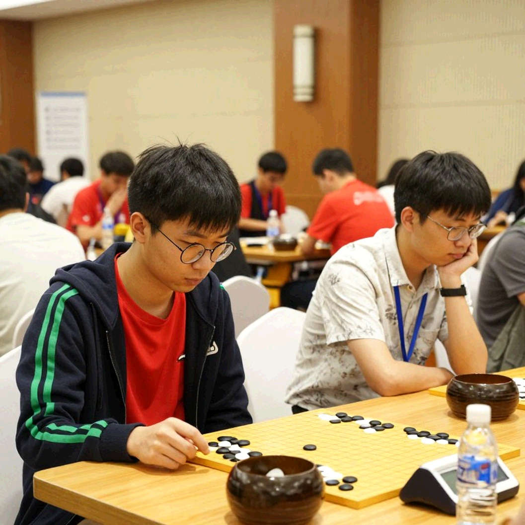Khai cuộc Scotch: Vũ khí Kasparov năm 2026 và lời giải đơn giản của Mikhalchishin
