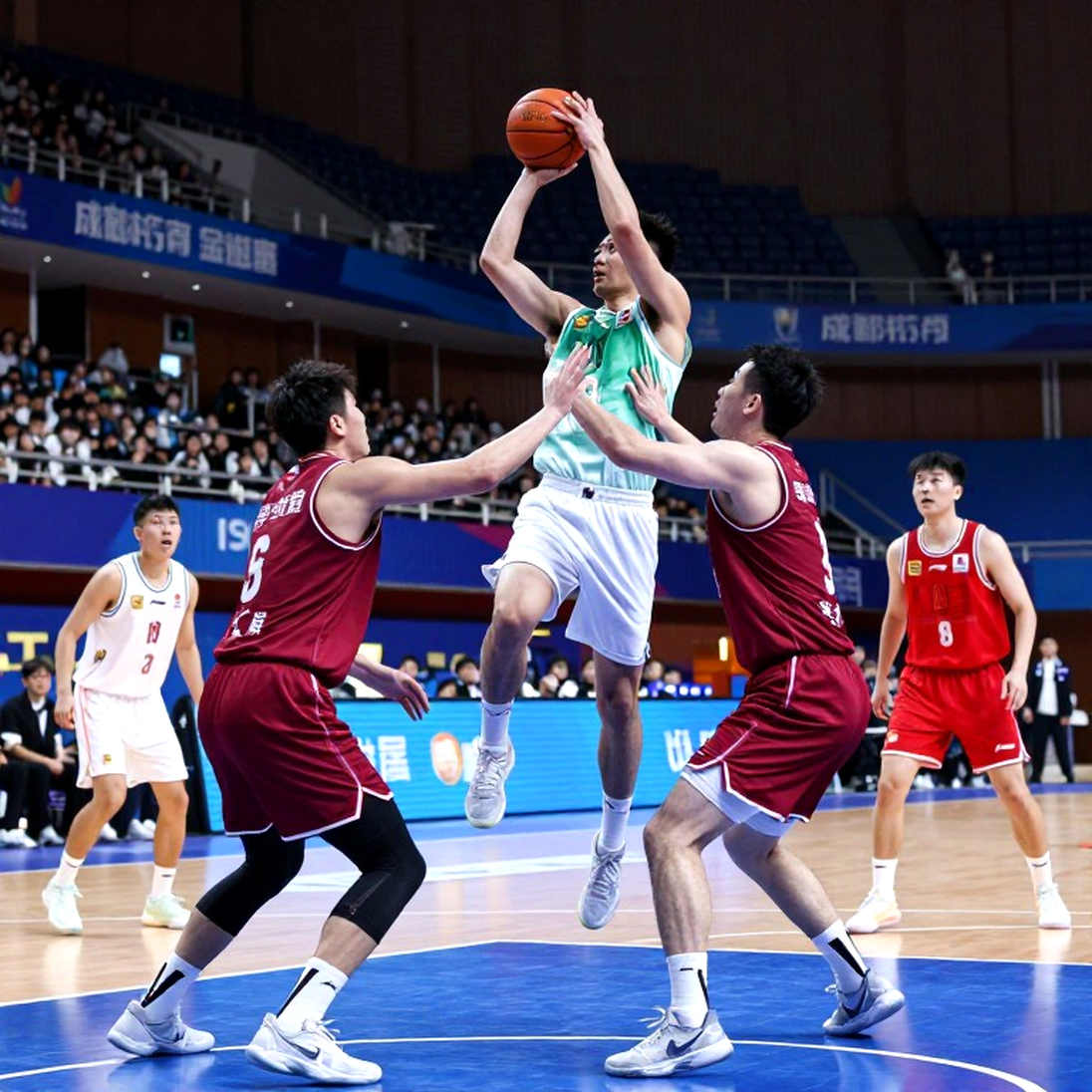 V.League xuất khẩu cầu thủ trẻ để sống — và gọi đó là thành công V.League xuất khẩu cầu thủ trẻ để sống — và gọi đó là thành công