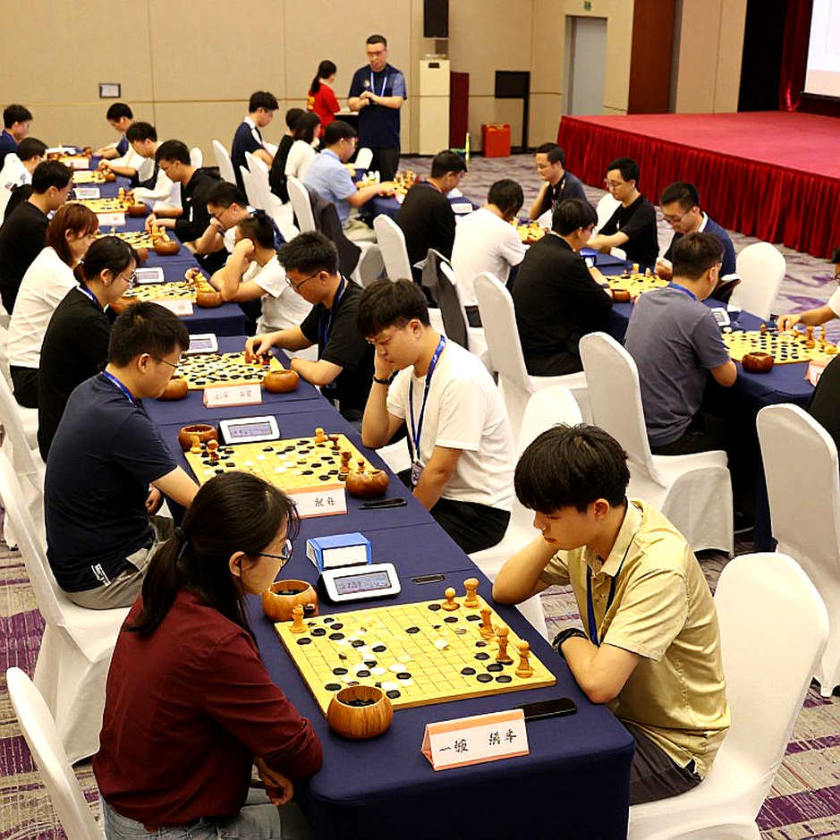 Gukesh, Ding Liren và tiếng vọng từ khán đài cờ vua trống