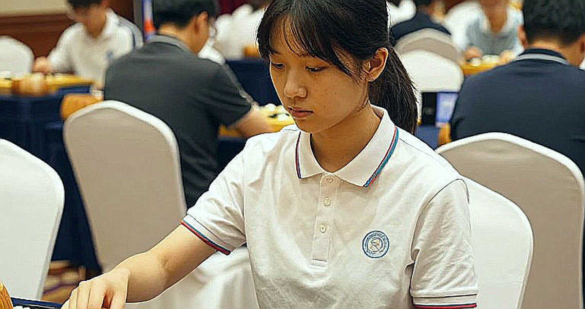 Chuột hỏng, một round đổi chiều và câu hỏi Riot không trả lời được ở Champions Shanghai